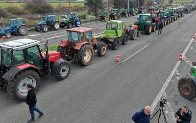 Αγρότες: Στο τραπέζι πανελλαδική σύσκεψη και κάθοδος των τρακτέρ στην Αθήνα!