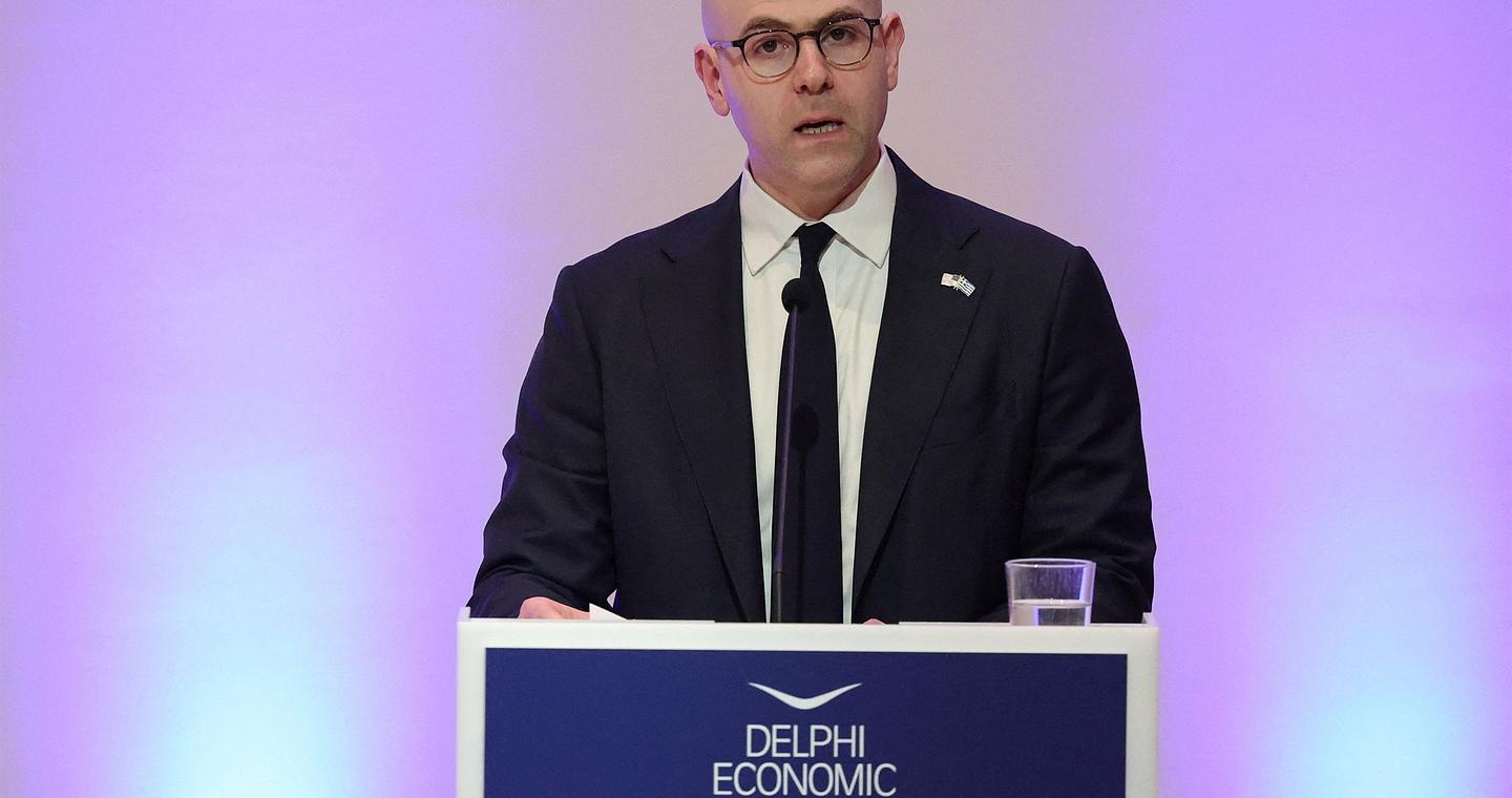 Στίβεν Μιράν: Λιγότερες ρυθμίσεις, χαμηλότερος πληθωρισμός