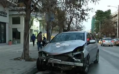 Θεσσαλονίκη: 24χρονη υπό την επήρεια αλκοόλ προκάλεσε "χάος" σε 15 αυτοκίνητα!