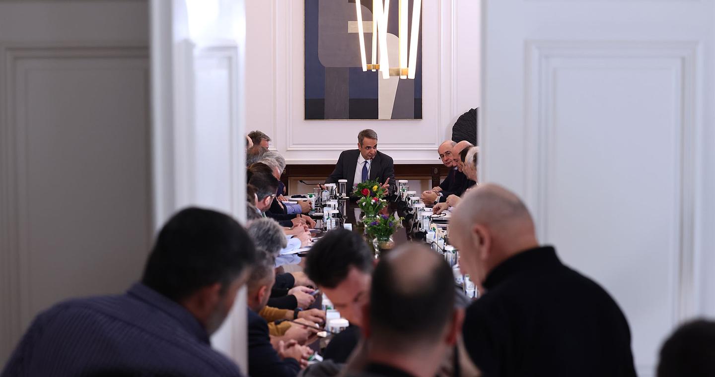 Το «ταμείο» των μπλόκων από το Μαξίμου