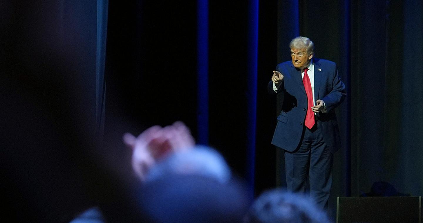 Γροιλανδία: Ο Τραμπ απειλεί με δασμούς όλους όσοι διαφωνούν με τα σχέδια των ΗΠΑ