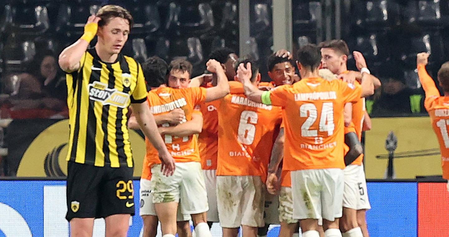 ΑΕΚ – ΟΦΗ 0-1: Την πάγωσε και πέρασε στους «4»