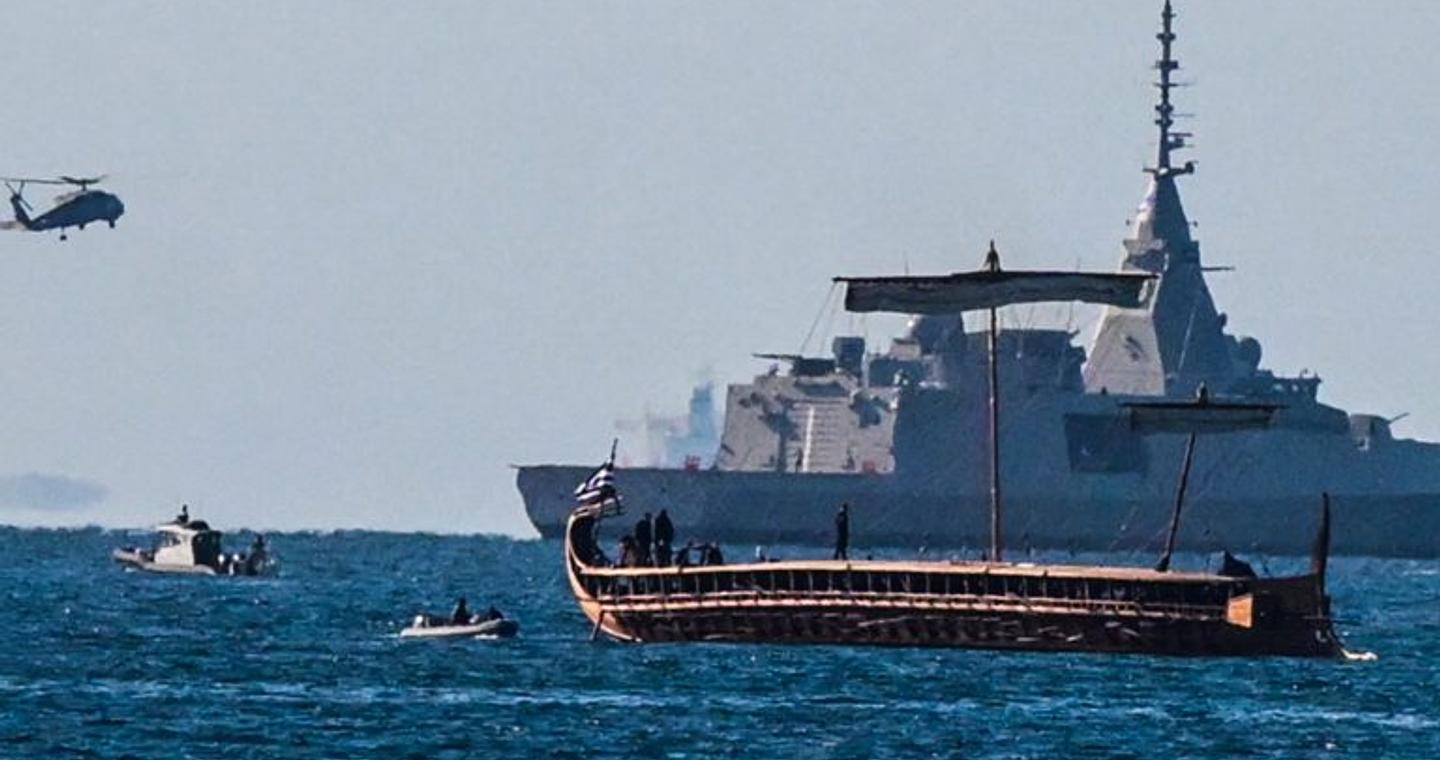 Με μεγαλοπρέπεια η υποδοχή της πρώτης φρεγάτας Belharra, «Κίμων» – Υλοποιείται το νέο δόγμα αποτροπής του Πολεμικού Ναυτικού