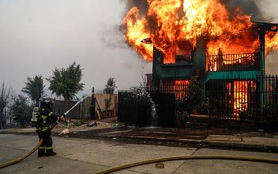 Χιλή: Τραγωδία με τις φονικές πυρκαγιές – Κήρυξη κατάστασης καταστροφής!