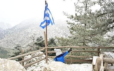 Έρχεται «λευκό» τοπίο: Χιόνια, παγετός και θυελλώδεις άνεμοι!