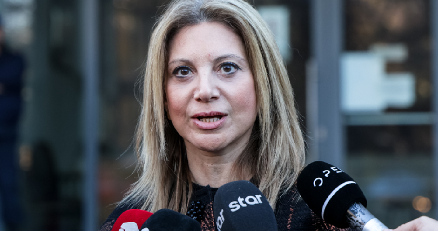 Καρυστιανού: «Θέμα δημόσιας διαβούλευσης οι αμβλώσεις» - «Πυρά» κυβέρνησης - αντιπολίτευσης