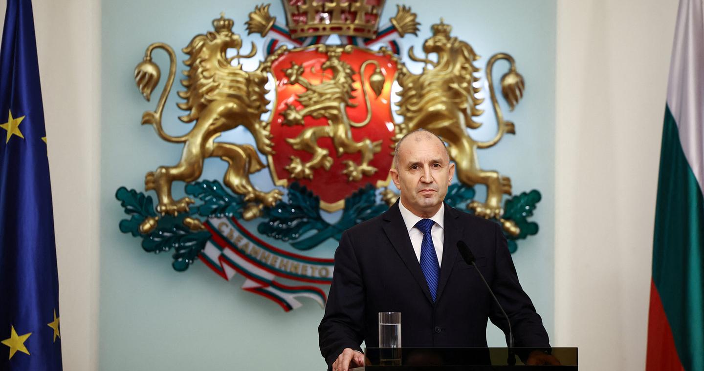 Παραιτήθηκε ο πρόεδρος της Βουλγαρίας Ρούμεν Ράντεβ