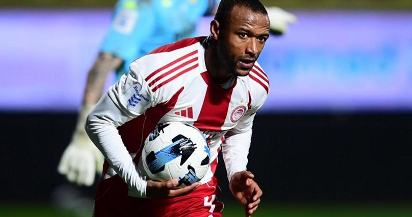 Eπέστρεψε στην Ελλάδα ο Ελ Κααμπί - Υπολογίζεται απόψε για το Ολυμπιακός-Λεβερκούζεν