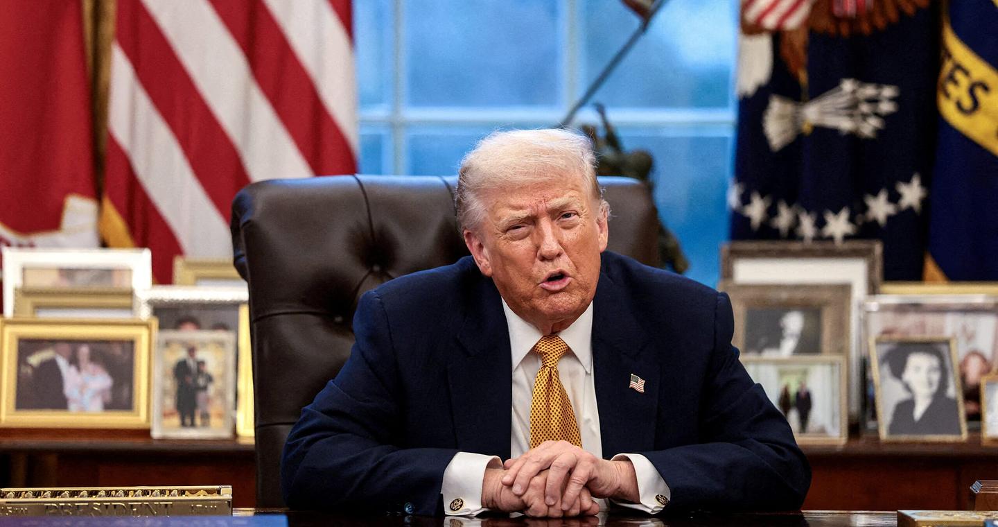 «Συμβούλιο Ειρήνης»: Ο ανταγωνισμός με τον ΟΗΕ, ο «ισόβιος» Τραμπ και το κόστος συμμετοχής