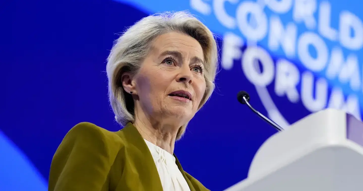 Τα «καρφιά» της φον ντερ Λάιεν στον Τραμπ από το Νταβός