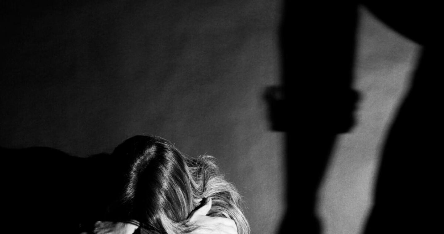 Γυναίκα αστυνομικός έσωσε μητέρα 3 παιδιών από τον σύντροφό της που την κακοποιούσε - Την φιλοξένησε στο σπίτι της