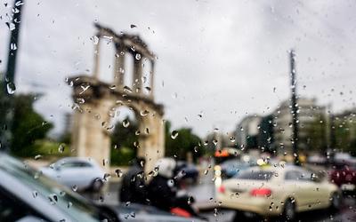 Χάος στους δρόμους της Αθήνας: Αυξημένη κίνηση και ταλαιπωρία