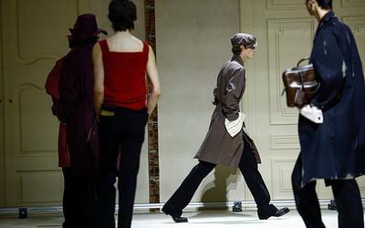 Η Prada απογειώνει το ανδρικό στυλ: Νέες σιλουέτες για το 2026!