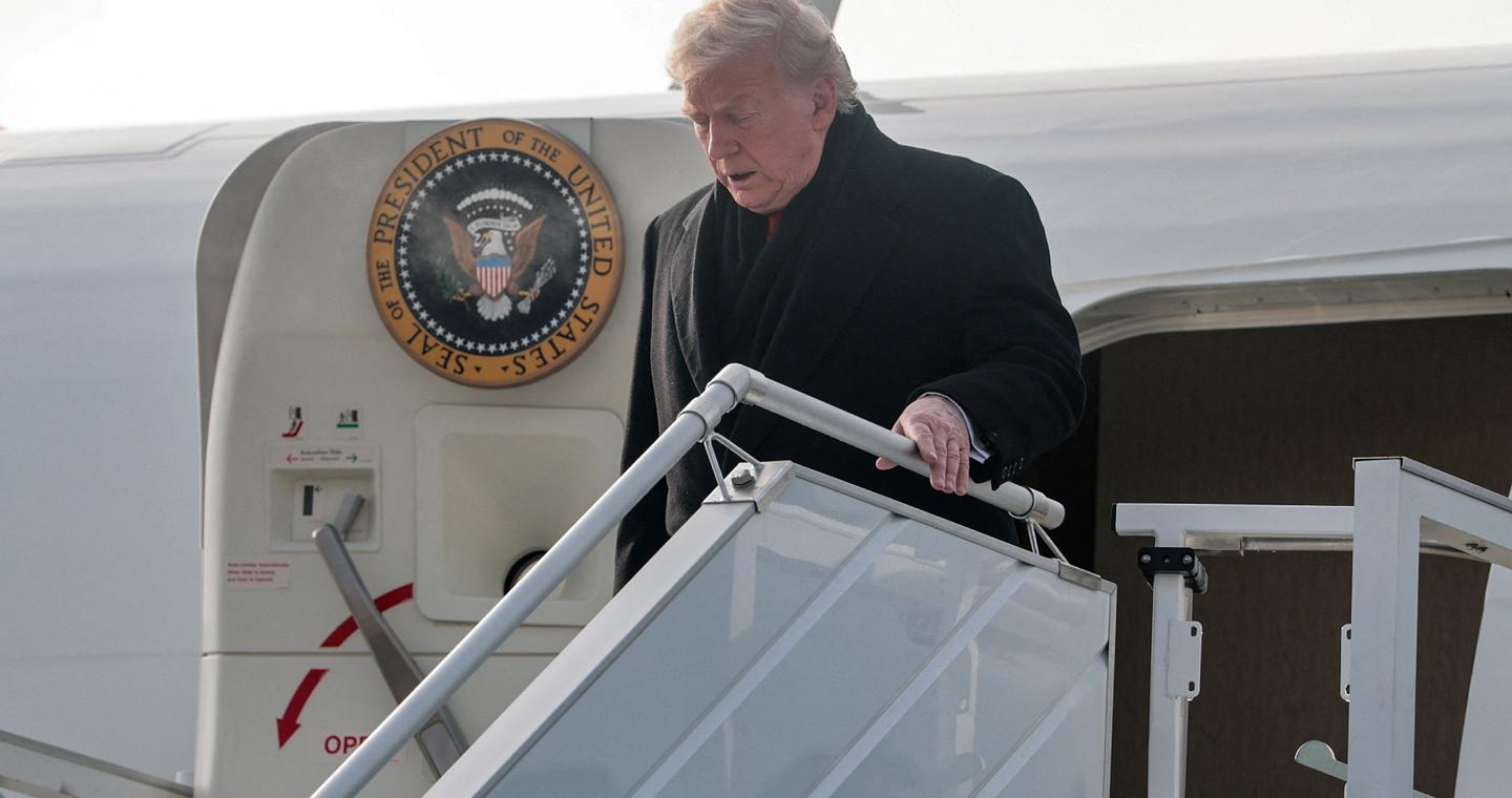 Στο Νταβός ο Τραμπ – Προς ακύρωση η συνάντηση με Μερτς