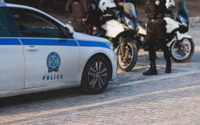 Ηράκλειο: Άνδρας με τσεκούρι σε κατάσταση αμόκ κυνηγούσε μητέρα και παιδί!