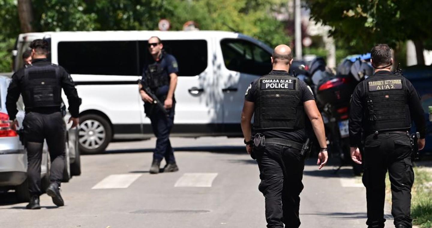 Στον ανακριτή έφτασε ο 28χρονος για τη δολοφονία της 47χρονης στο Χαλάνδρι - Δείτε βίντεο