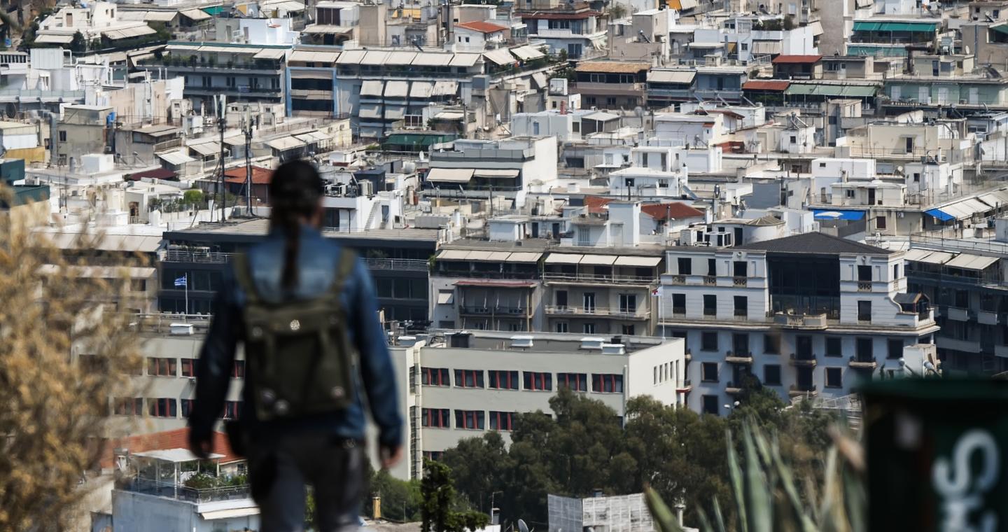 Τροπολογία ΥΠΕΝ για άδειες, αυθαίρετα και ταυτότητα κτιρίου – Οι νέες προθεσμίες