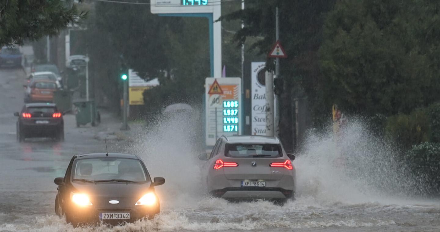 Καιρός σήμερα: Τοπικές βροχές και καταιγίδες σε πολλές περιοχές της χώρας - Αγγίζει τους 18 βαθμούς η θερμοκρασία