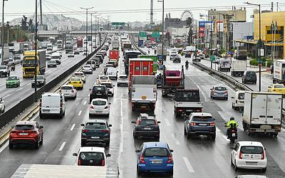 Χαμός στους δρόμους της Αθήνας: Πού επικρατεί το μεγαλύτερο μποτιλιάρισμα