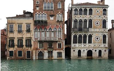 Βενετία: Το «καταραμένο» παλάτι Dario βγαίνει στο σφυρί με φόνους και θρύλους!