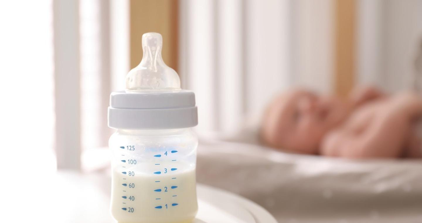 Γαλλία: Οι αρχές ερευνούν τη σύνδεση μεταξύ των θανάτων δύο βρεφών και του βρεφικού γάλακτος που είχε ανακληθεί