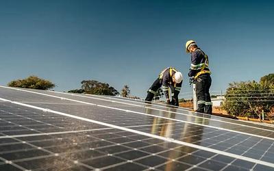 Ελλάδα: Πρωταθλήτρια στην ηλιακή ενέργεια στην Ευρώπη!