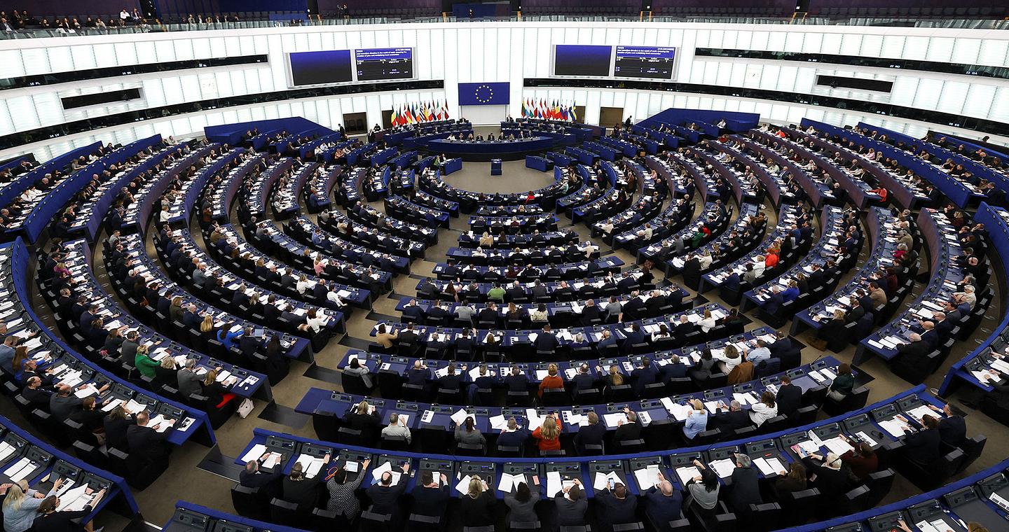 Το Ευρωπαϊκό Κοινοβούλιο «παγώνει» την επικύρωση της εμπορικής συμφωνίας Ε.Ε.- ΗΠΑ