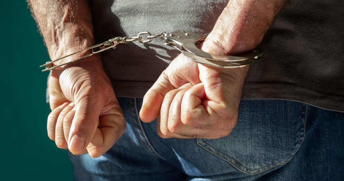 Συνελήφθη 37χρονος για την πυρκαγιά στο εργοστάσιο πλαστικών στο Μενίδι - Αφαιρούσε καλώδια