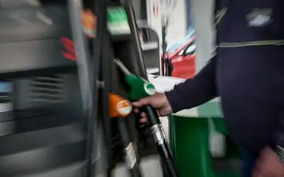 Συνέλαβαν 10 για απάτη σε πρατήρια: Πώς «έκλεβαν» καύσιμα!