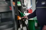 Συνέλαβαν 10 για απάτη σε πρατήρια: Πώς «έκλεβαν» καύσιμα!