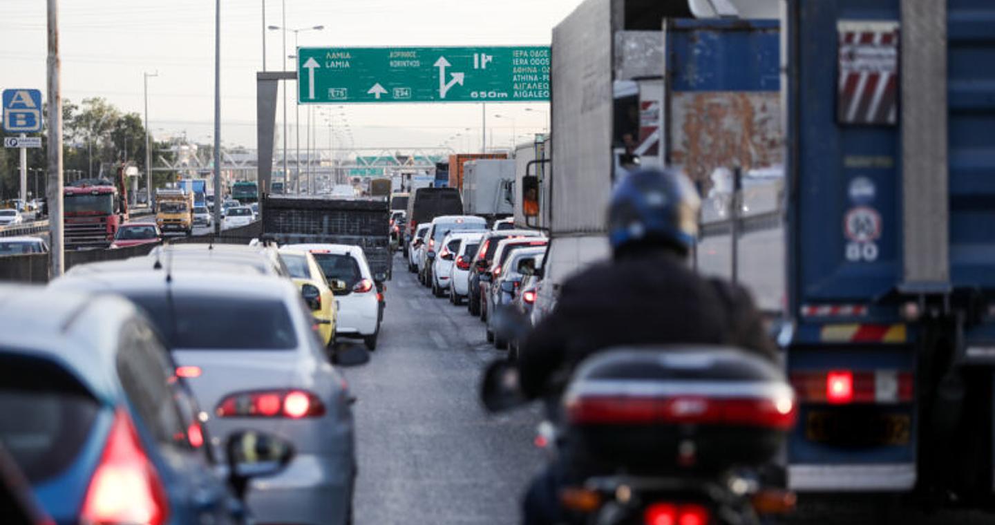 Κυκλοφοριακό έμφραγμα στην Αττική: Στο «κόκκινο» ο Κηφισός λόγω έργων και αυξημένου φόρτου