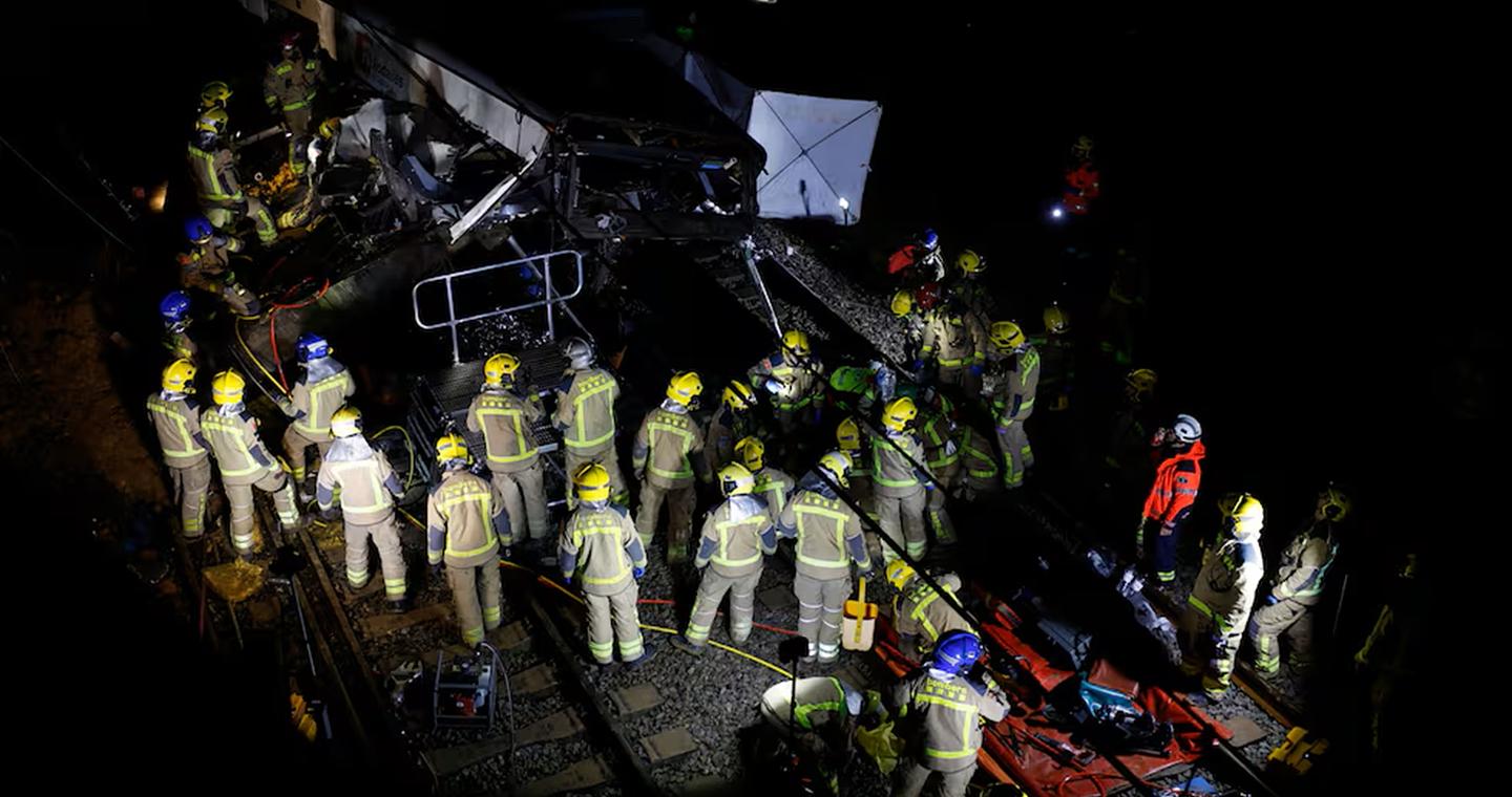 Ισπανία: Δύο ακόμη εκτροχιασμοί τρένων – Ενας νεκρός και 37 τραυματίες στο σοβαρότερο περιστατικό