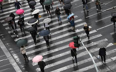 Κακοκαιρία: Σφοδρές βροχές, χιόνια και θυελλώδεις άνεμοι σφυροκοπούν την Ελλάδα!