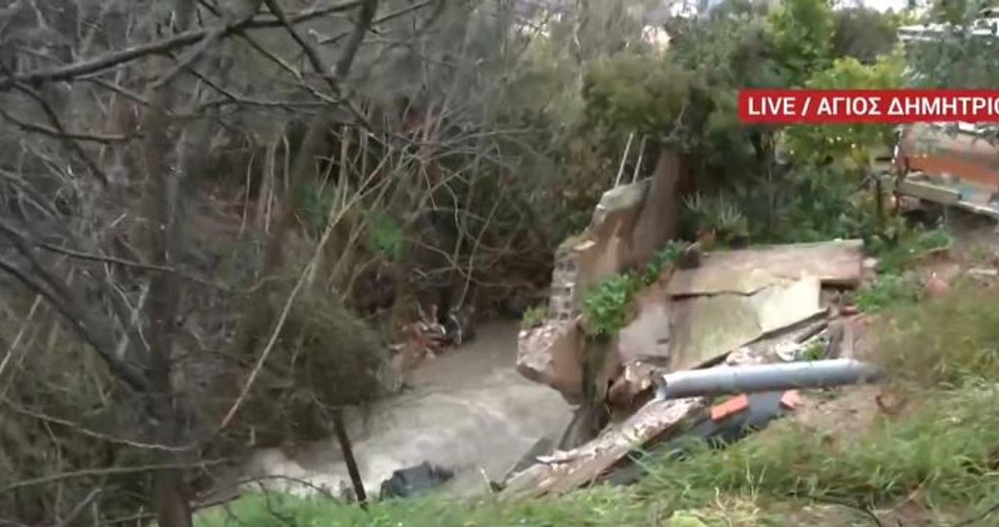 Kακοκαιρία: Εκκενώθηκαν τρία σπίτια στον Άγιο Δημήτριο