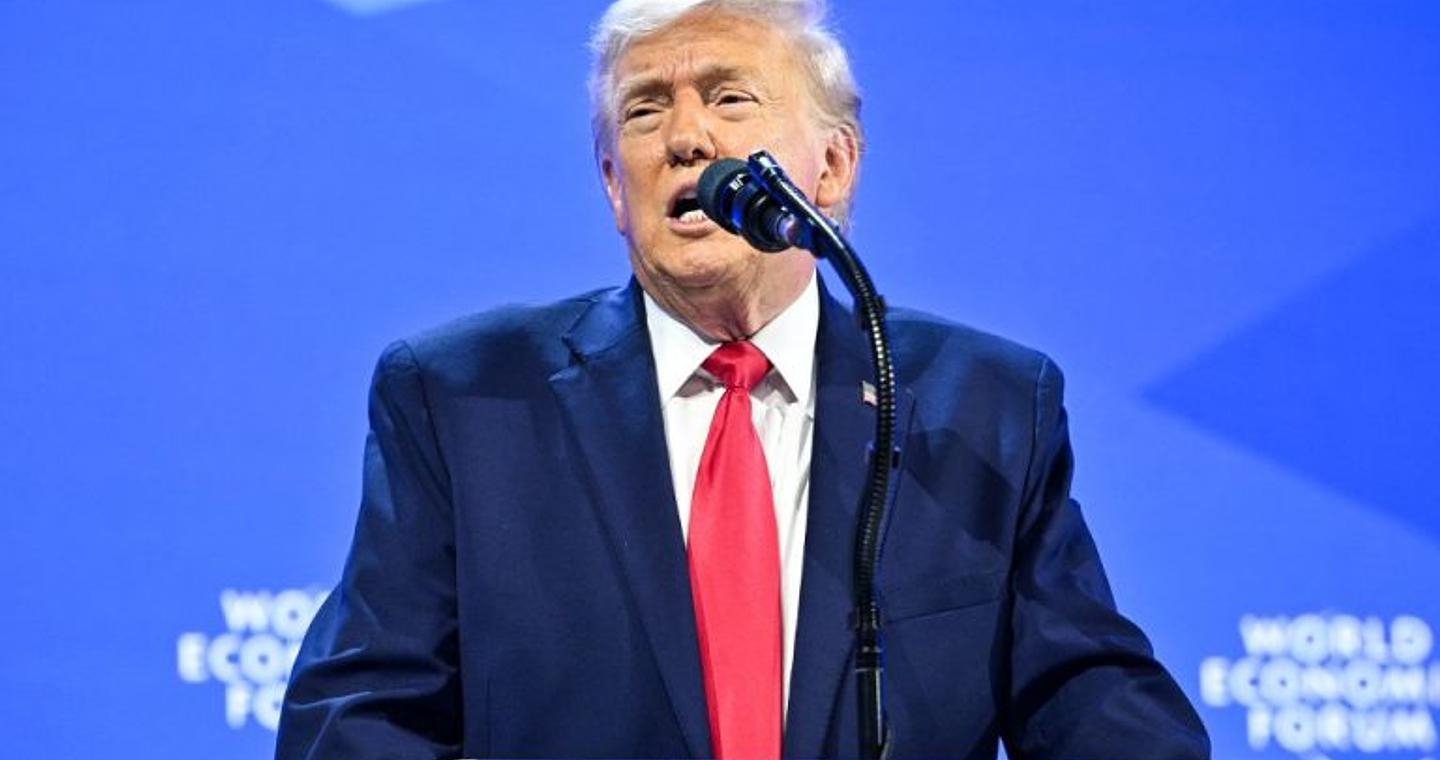 Τραμπ από Νταβός: Θέλω τη Γροιλανδία για τον Χρυσό Θόλο, δεν θα χρησιμοποιήσω βία, αλλά θα το θυμάμαι αν πείτε «όχι»