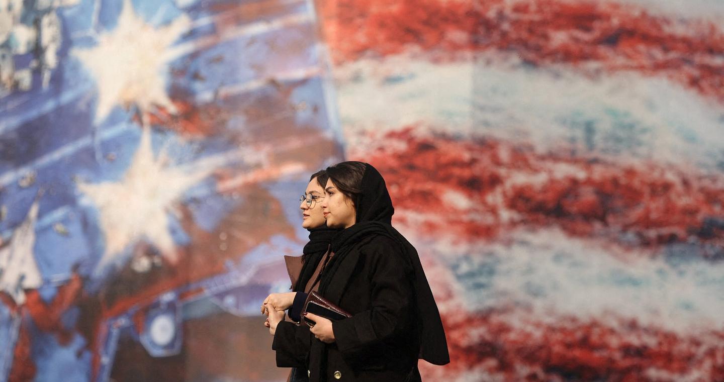 «Πιο αδύναμη από ποτέ η κυβέρνηση του Ιράν» – Ενημέρωση του Τραμπ από τις υπηρεσίες Πληροφοριών