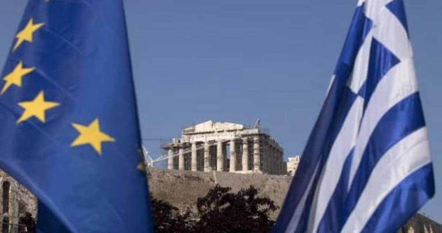 ESM: Στο κλαμπ των ισχυρών της Ευρωζώνης τα ελληνικά ομόλογα – Ρεκόρ 15ετίας για το spread τους