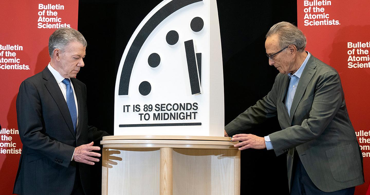 Έρχονται οι έσχατες μέρες; Οι επιστήμονες ενημερώνουν το «Ρολόι της Αποκάλυψης»