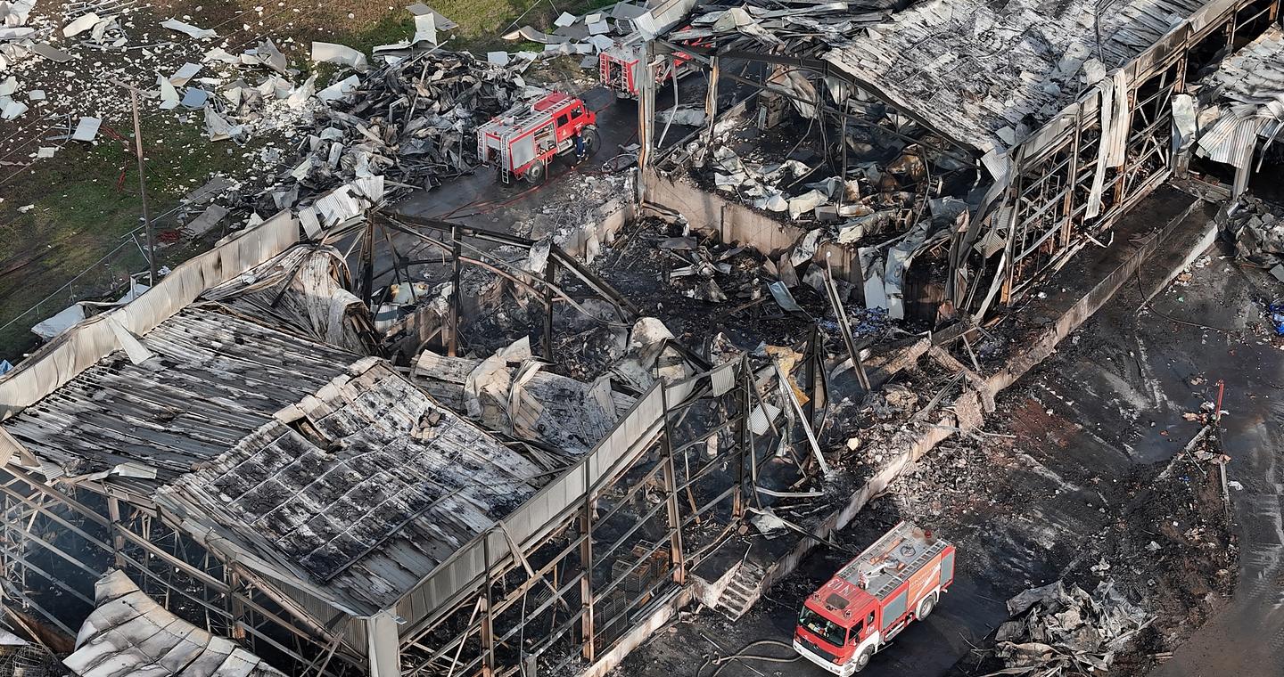 Φωτιά στη «Βιολάντα»: Βρέθηκε τρύπα σε σωλήνα μεταφοράς προπανίου
