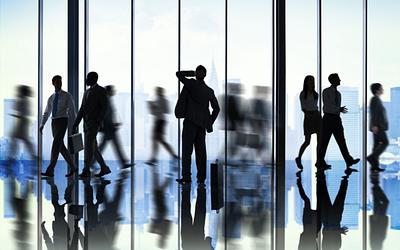 Ακρίβεια: «Τσουνάμι» ανατιμήσεων και «καταφύγιο» η δεύτερη δουλειά!