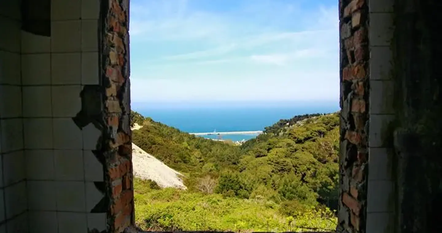 Οργή στην Αλβανία για το τουριστικό σχέδιο του γαμπρού του Τραμπ