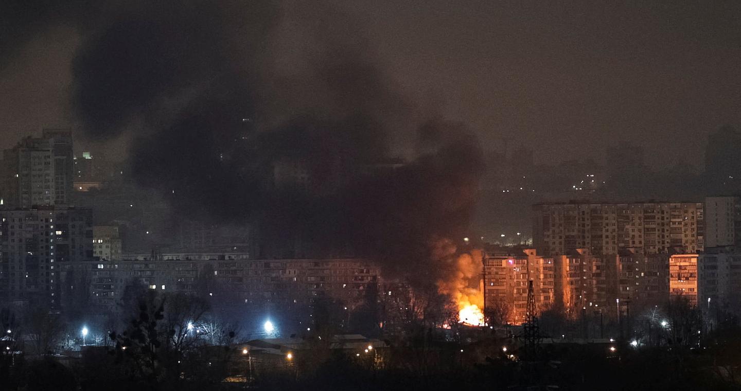 Ουκρανία: Οι Ρώσοι σφυροκόπησαν Κίεβο και Χάρκοβο, εν μέσω διαπραγματεύσεων στο Αμπου Ντάμπι