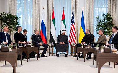 Συνάντηση Πούτιν-Ζελένσκι πιο κοντά; Νέος γύρος συνομιλιών στο Αμπού Ντάμπι