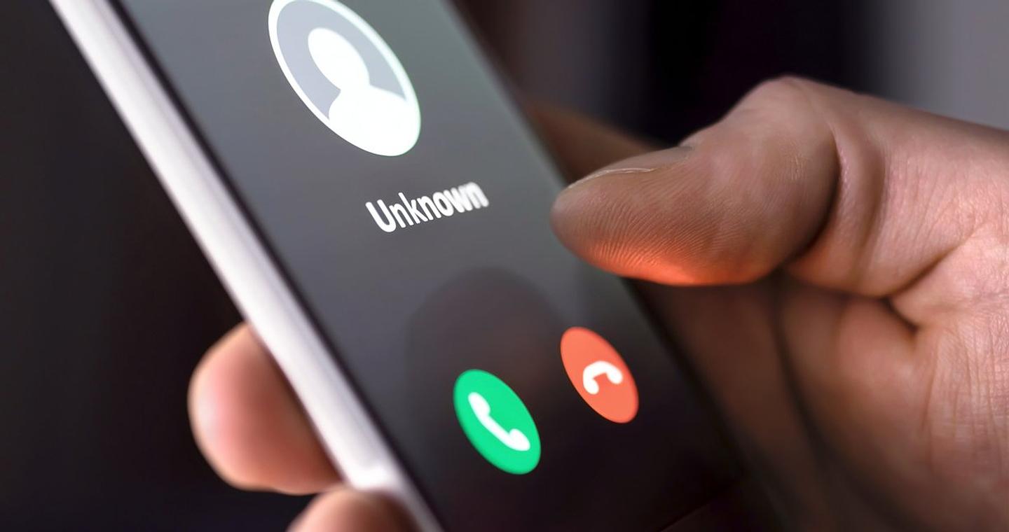 Κλωνοποίηση φωνής: Η νέα απάτη που ανθίζει -Πώς μπορούμε να προστατευτούμε, ειδικός κυβερνοασφάλειας εξηγεί