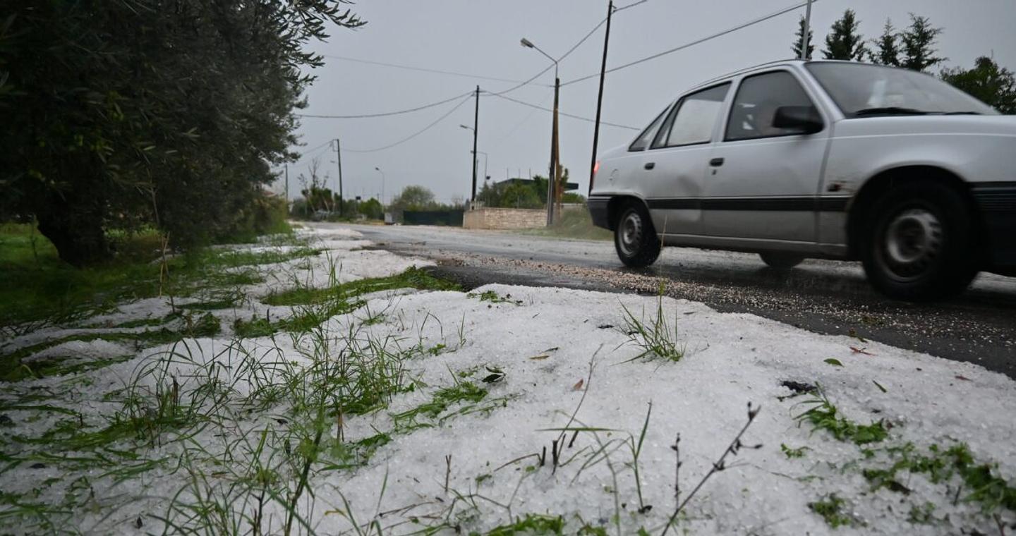 Καιρός: Σφοδρές καταιγίδες και χαλάζι θα «χτυπήσουν» ξανά τη νότια Αττική - Βροχές και θυελλώδεις άνεμοι σε όλη τη χώρα