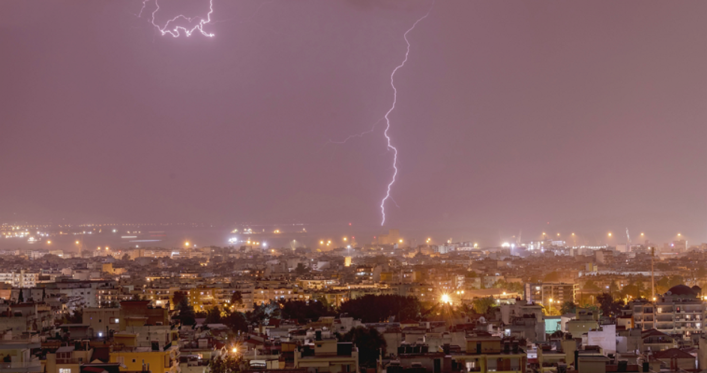 Νέο κύμα κακοκαιρίας τη Δευτέρα: «Red code» για Σέρρες, Δράμα, Καβάλα, Θάσος, Ξάνθη και Ροδόπη - Live η πορεία του φαινομένου