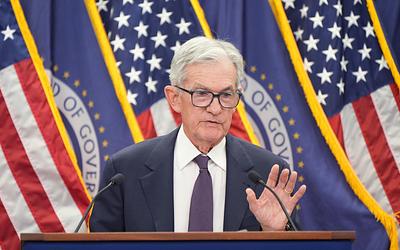 Fed: Σταθερά τα επιτόκια, αλλά τι σηματοδοτεί αυτό για την οικονομία;