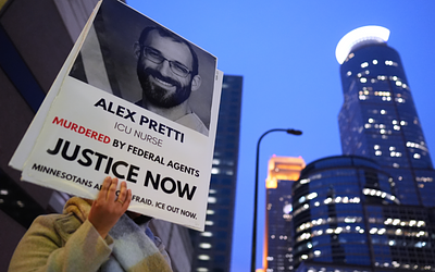 Μινεάπολη: Ο Τραμπ σκληραίνει την ρητορική παρά τις αντιδράσεις για τους θανάτους