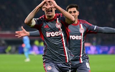 Θρίαμβος Ολυμπιακού: Πρόκριση στο Champions League και μάχες φωτιά!