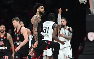 Ασταμάτητος ο Ολυμπιακός: Διέλυσε τη Βίρτους και πάτησε γερά στη δεύτερη θέση